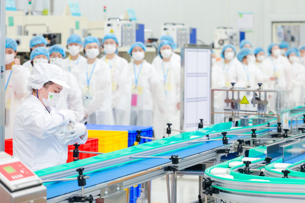 产教融合新实践 大健康管理学院师生赴重庆百亚访企交流纪实